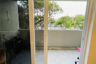 10000 NW 80th Ct, Hialeah Gardens, FL 33016 - Photo 21