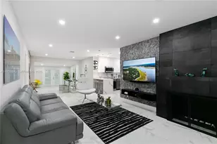 2376 NW 2nd St, Miami, FL 33125 - Photo 3