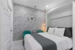 2376 NW 2nd St, Miami, FL 33125 - Photo 21