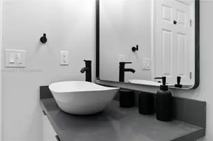 2376 NW 2nd St, Miami, FL 33125 - Photo 11