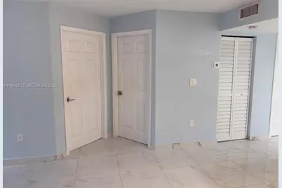8275 SW 152nd Ave #D-101, Miami, FL 33193 - Photo 11