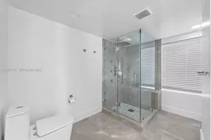 670 SE 7th Ave, Pompano Beach, FL 33060 - Photo 9