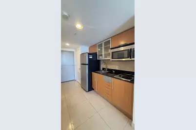 1750 N Bayshore Dr #1908, Miami, FL 33132 - Photo 5