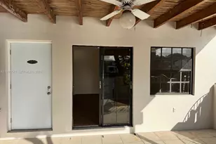 7520 W 15th Ct, Hialeah, FL 33014 - Photo 9