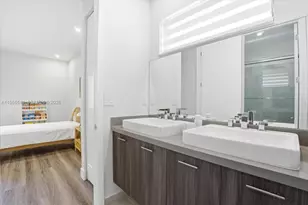 8096 NW 48th Terrace, Doral, FL 33166 - Photo 35