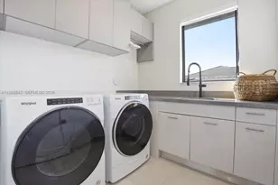 8096 NW 48th Terrace, Doral, FL 33166 - Photo 25