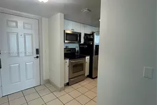 60 NW 37th Ave, Miami, FL 33125 - Photo 15