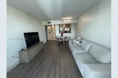 60 NW 37th Ave #1205, Miami, FL 33125 - Photo 5