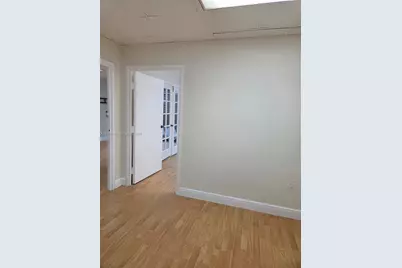 1110 Brickell Ave #403, Miami, FL 33131 - Photo 17