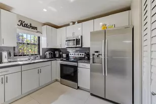 6410 W 27th Ln, Hialeah, FL 33016 - Photo 13