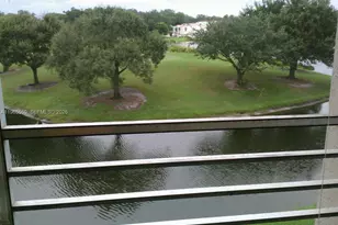 9470 Poinciana Pl, Davie, FL 33324 - Photo 3