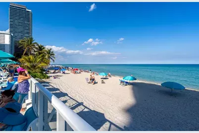 [Address not provided], Hallandale Beach, FL 33009 - Photo 31