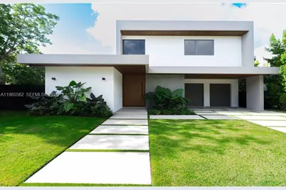 215 S Shore Dr, Miami, FL 33133 - Photo 3