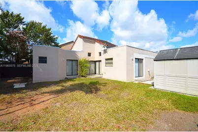 10400 SW 67th St, Miami, FL 33173 - Photo 21