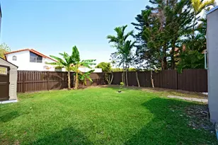 10400 SW 67th St, Miami, FL 33173 - Photo 19