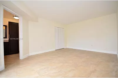 10400 SW 67th St, Miami, FL 33173 - Photo 9