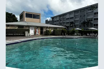 410 SE 2nd St #308, Hallandale Beach, FL 33009 - Photo 37