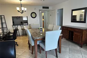 410 SE 2nd St, Hallandale Beach, FL 33009 - Photo 3