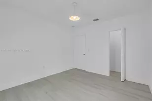 2 Farrey Ln, Miami Beach, FL 33139 - Photo 19