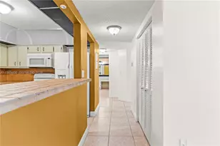 481 Ives Dairy Rd, Miami, FL 33179 - Photo 11