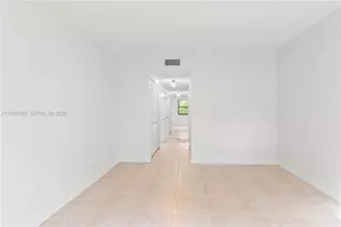 481 Ives Dairy Rd, Miami, FL 33179 - Photo 21