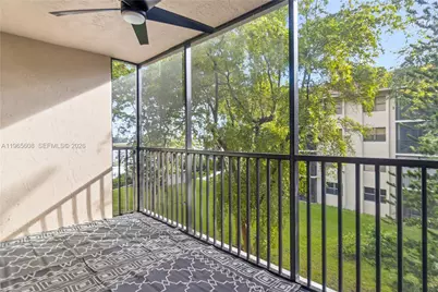 481 Ives Dairy Rd #303-4, Miami, FL 33179 - Photo 7