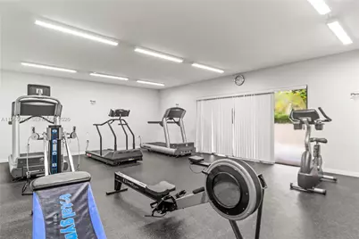 481 Ives Dairy Rd #303-4, Miami, FL 33179 - Photo 29
