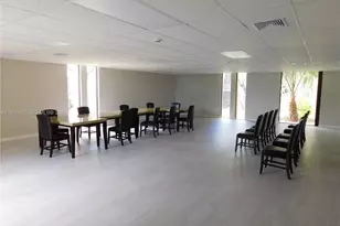 8065 SW 107th Ave, Miami, FL 33173 - Photo 25