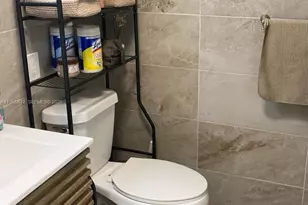 462 Golden Isles Dr, Hallandale Beach, FL 33009 - Photo 17