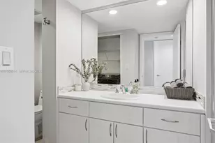 16485 Collins Ave, Sunny Isles Beach, FL 33160 - Photo 25