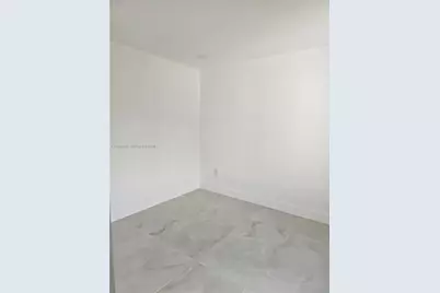 2923 NW 16th Ave, Miami, FL 33142 - Photo 9