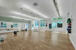 1900 N Bayshore Dr, Miami, FL 33132 - Photo 23