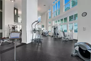 1900 N Bayshore Dr, Miami, FL 33132 - Photo 25