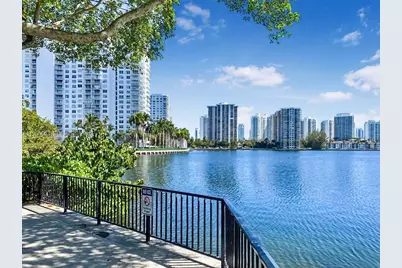 2780 NE 183rd St #810, Aventura, FL 33160 - Photo 3