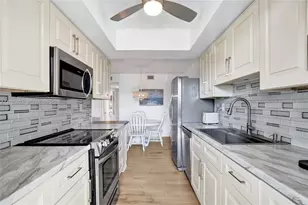 934 SE 9th Ave, Pompano Beach, FL 33060 - Photo 37