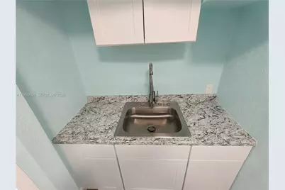 6888 Taft St, Hollywood, FL 33024 - Photo 11