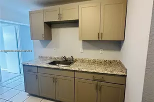 5 NE 16th Ct, Fort Lauderdale, FL 33305 - Photo 9