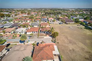 14833 SW 35th Ln, Miami, FL 33185 - Photo 5