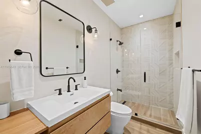 2662 NE 135th St, North Miami, FL 33181 - Photo 19