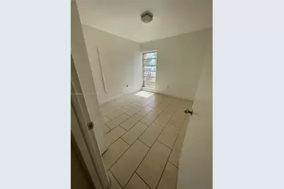 4721 NW 7th St #101-12, Miami, FL 33126 - Photo 19