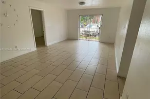 4721 NW 7th St, Miami, FL 33126 - Photo 1