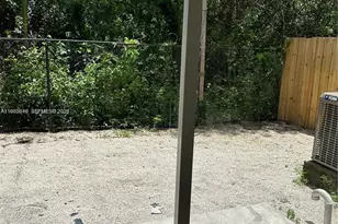 3085 SE 17th Ave, Homestead, FL 33035 - Photo 11