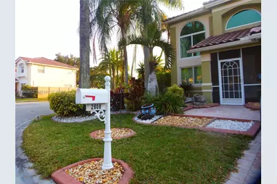 2608 NW 79th Ave, Margate, FL 33063 - Photo 3