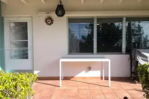 3922 NE 166th St, North Miami Beach, FL 33160 - Photo 5