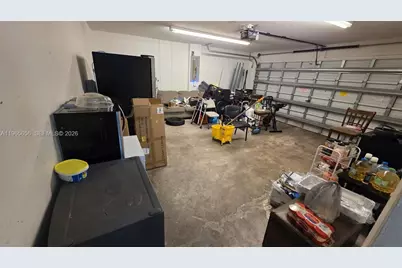 825 SE Cavern Ave, Port Saint Lucie, FL 34983 - Photo 17