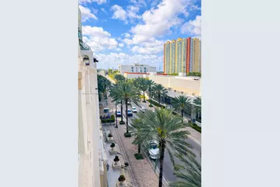 250 Sunny Isles Blvd #TH-207, Sunny Isles Beach, FL 33160 - Photo 5