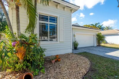 3054 SE 5th Dr, Homestead, FL 33033 - Photo 1