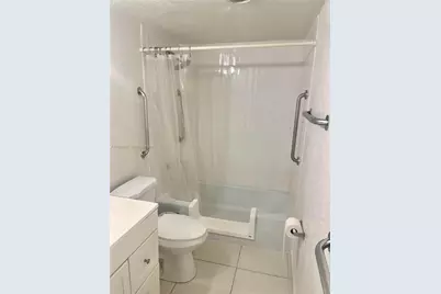 [Address not provided], Hallandale Beach, FL 33009 - Photo 7