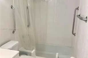 [Address not provided], Hallandale Beach, FL 33009 - Photo 7