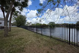 7421 SW 152nd Ave, Miami, FL 33193 - Photo 9